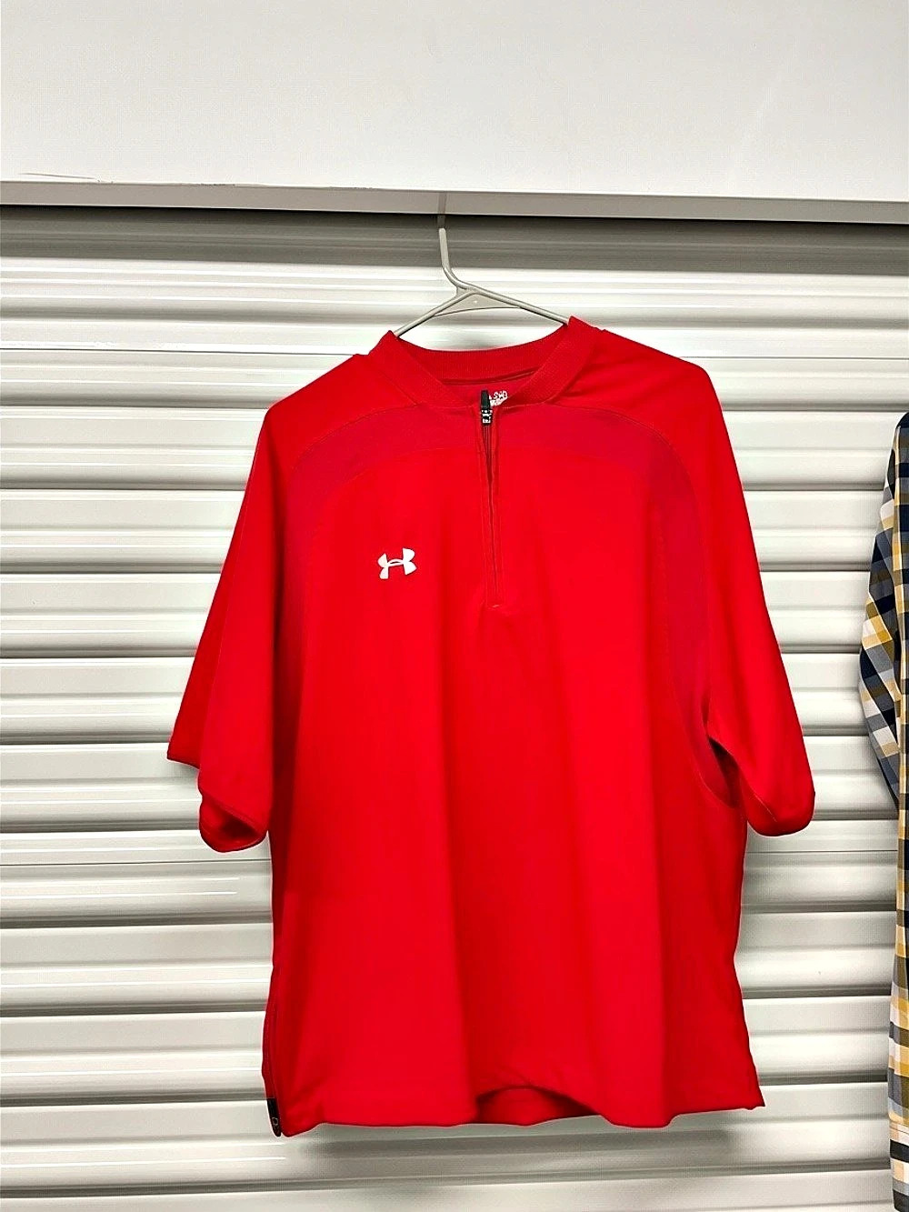 Under Armour Men's Red Quarter-Zip Athletic Shirt Size S
